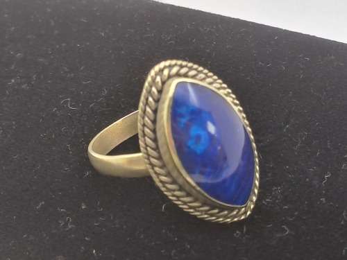 Pre-owned Vintage  sterling Silver (.925)Ring with blue stone