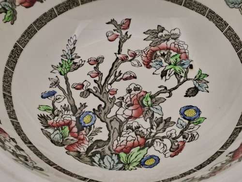 Vintage Johnson Bros `Indian Tree` Tureen Hand Engraved Ironstone-England (Condition is good)
