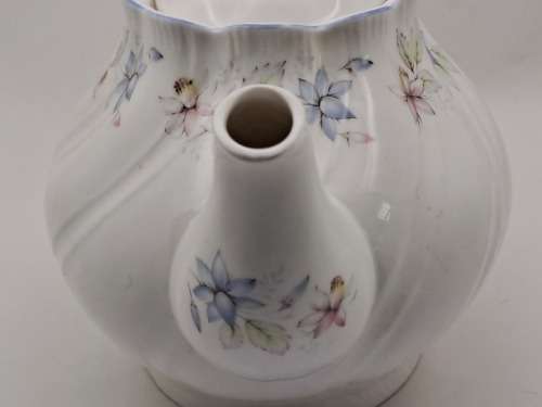 Vintage Queens ''CLAIRE'' Tea Pot Fine Bone China -Made in England