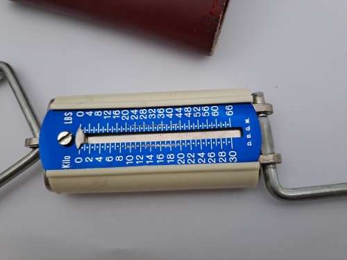 Vintage D.B.G.M Hand Held Luggage Scale in Leather Pouch - Kilo and LBS Excellent condition