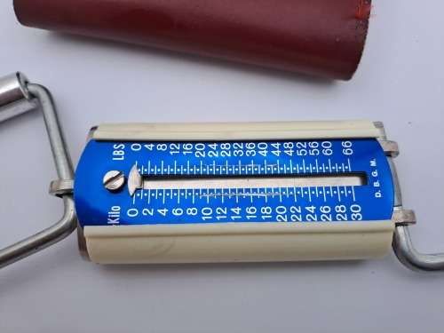 Vintage D.B.G.M Hand Held Luggage Scale in Leather Pouch - Kilo and LBS Excellent condition