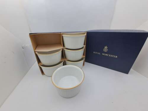 Vintage 12 Royal Worcester Fine Porcelain Ramekins unused still in Boxes 45x80mm- England