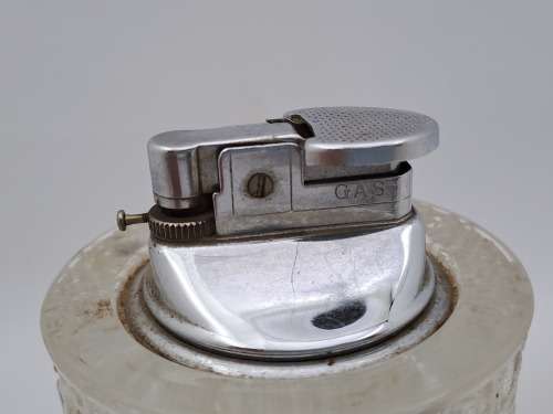 Antique /Vintage Glass Table Gas Lighter and Ashtray (Lighter not tested ) has a few chips