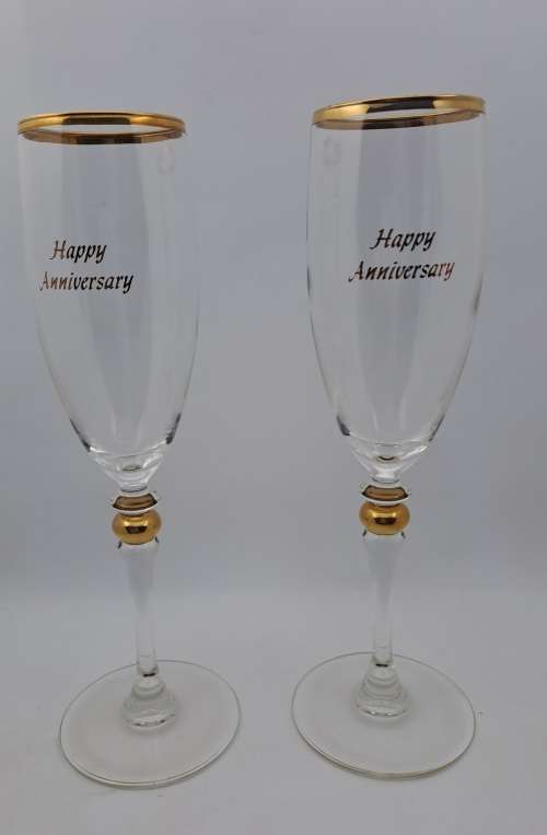 a Pair of Beautiful Large `Happy Anniversary` Champagne glasses (Boxed) 220mm