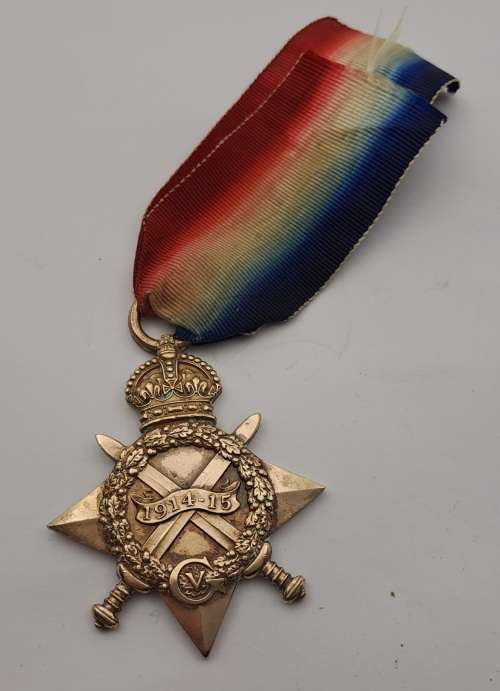 1914-1915  - WW1 Star Medal - engraved   -GNR-C.W.D. Fisher S,A.M.R.F.A.B