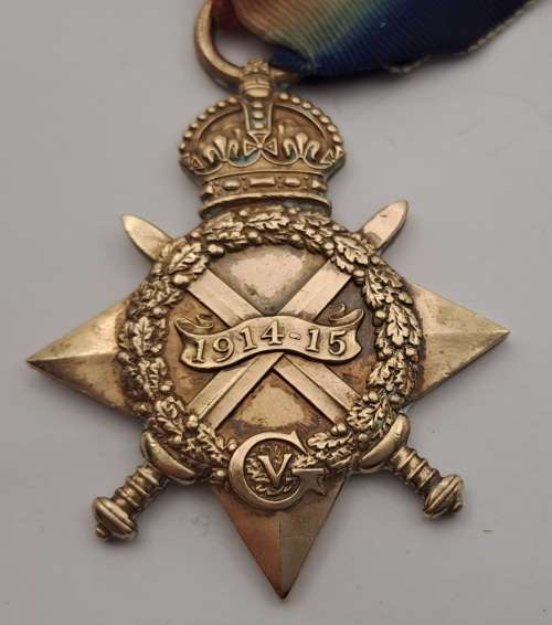 1914-1915  - WW1 Star Medal - engraved   -GNR-C.W.D. Fisher S,A.M.R.F.A.B