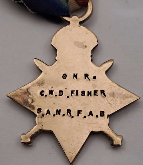 1914-1915  - WW1 Star Medal - engraved   -GNR-C.W.D. Fisher S,A.M.R.F.A.B