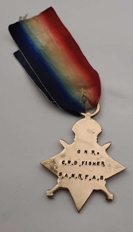1914-1915  - WW1 Star Medal - engraved   -GNR-C.W.D. Fisher S,A.M.R.F.A.B