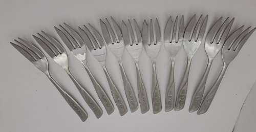 12 x Eetrite `ROSITA` Stainless Steel  small  Cake forks 142mm