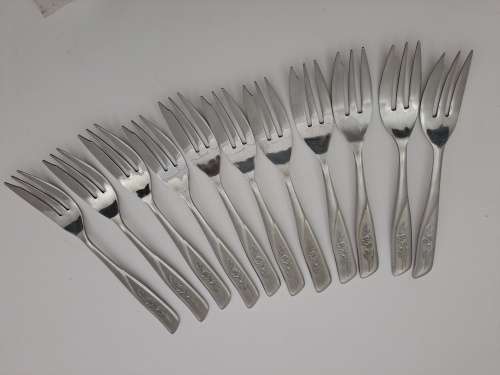 12 x Eetrite `ROSITA` Stainless Steel  small  Cake forks 142mm