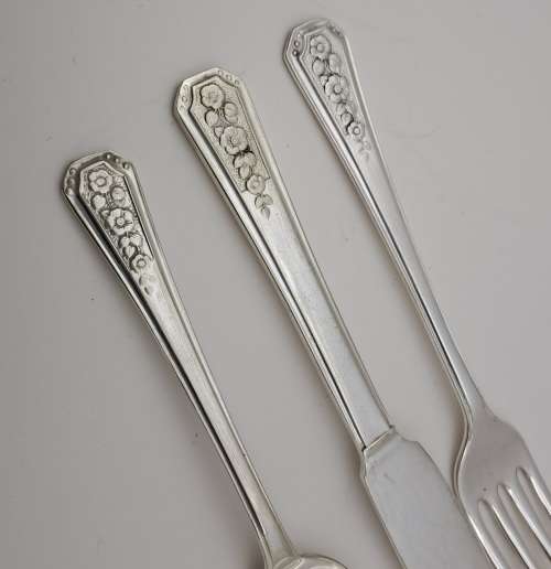 3pc Vintage Silver plated EPNS. A Childrens First Cutlery set -Sheffield England Rd872589