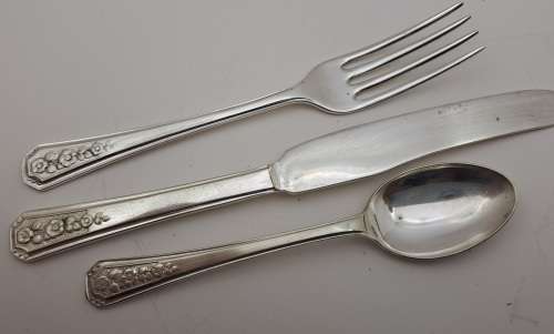 3pc Vintage Silver plated EPNS. A Childrens First Cutlery set -Sheffield England Rd872589