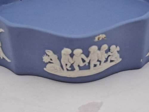 Vintage Wedgwood Jasperware Trinket box