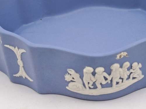 Vintage Wedgwood Jasperware Trinket box