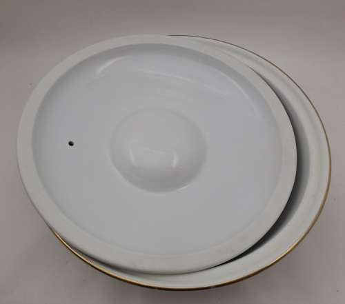 Vintage Royal Worcester Evesham Gold Handle Casserole Baking Dish with lid shape 22 size 3(used)