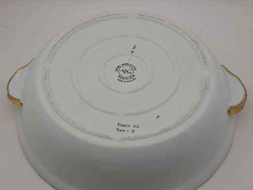 Vintage Royal Worcester Evesham Gold Handle Casserole Baking Dish with lid shape 22 size 3(used)