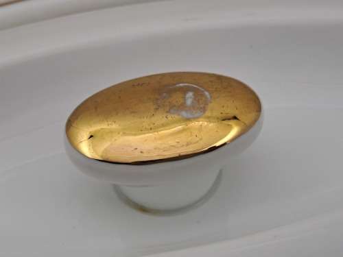 Vintage Royal Worcester Porcelain Gold Handle Casserole Baking Dish with lid shape 22 size 3(used)