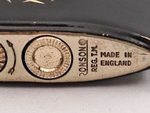 Vintage Ronson Gas Lighter .(not tested need Gas) England