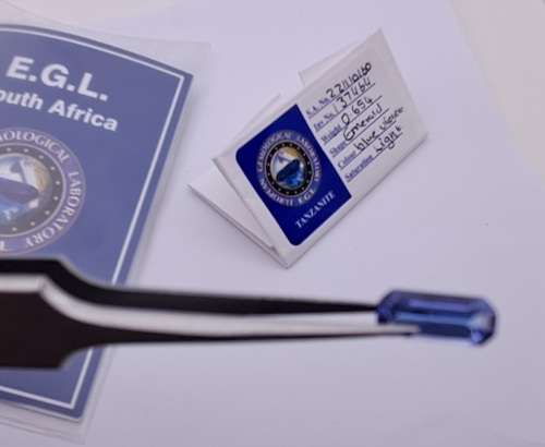 E.G.L Certified 0,654ct Natural Tanzanite -Emerald-Blue-Violet,Light,-full report -in Capsule