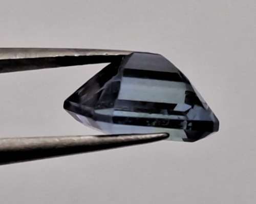 E.G.L Certified 2,250 ct Natural Tanzanite -Emerald-Blue-Violet/ Green,-full report -in Capsule