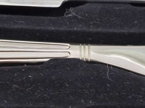 3pc Stuttafords set Cheese & Butter knifes and fork (some water marks on them) in Box Fan Pattern