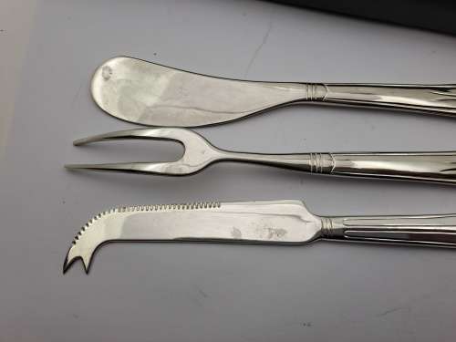 3pc Stuttafords set Cheese & Butter knifes and fork (some water marks on them) in Box Fan Pattern
