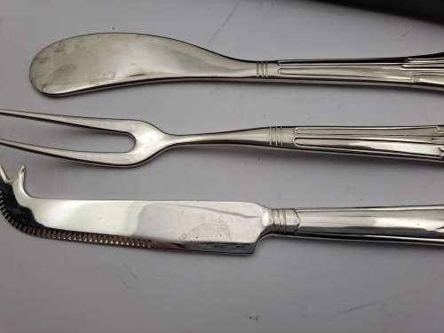 3pc Stuttafords set Cheese & Butter knifes and fork (some water marks on them) in Box Fan Pattern