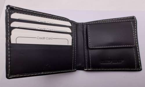 Unused Vintage Caterpillar Mens Leather Wallet 110mmx95mm(when closed)