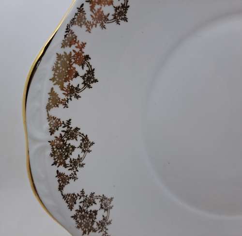 Vintage Queen Anne Bone China H476 Cake Plate made in England 265mmx243mm