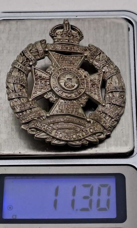 WW2 The Rifle Brigade (Prince Consort`s Own) Regiment Cap Badge 42x50mm  11,30gram-white Metal