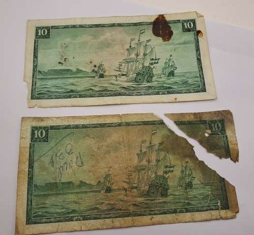 2 1975-1976 South Africa 10 Notes (T.W. de Jongh) Poor condition