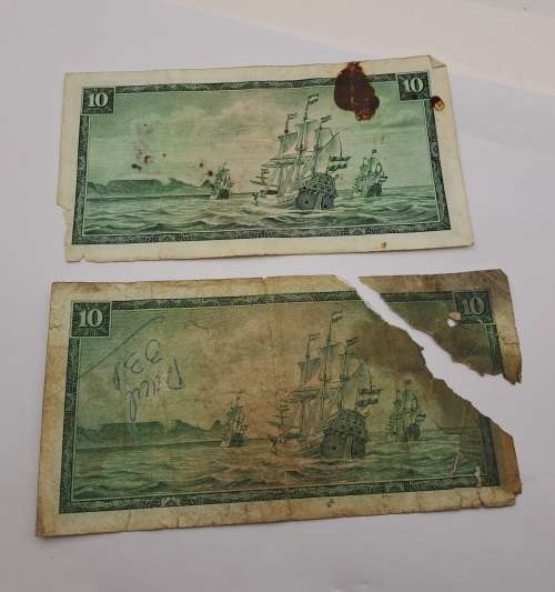 2 1975-1976 South Africa 10 Notes (T.W. de Jongh) Poor condition