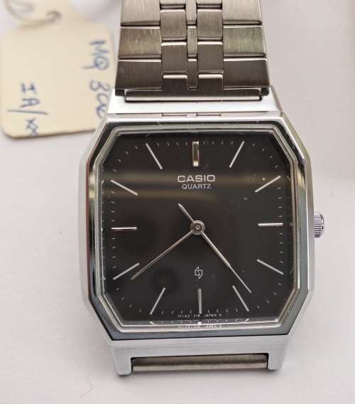 Vintage Newold stock Casio 317 MQ-306 Quartz watch still in box -need Battery