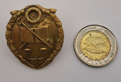 Vintage S.A. Prison Service cap badge 39x33mm