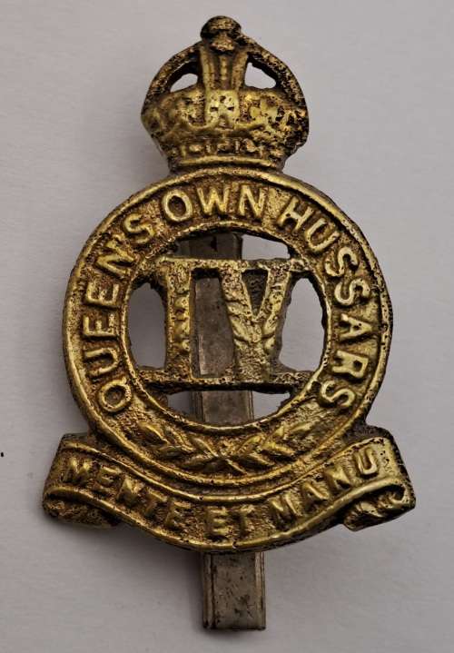 WW1 4th Queens Own Hussars Cap Badge British Army 45x31mm