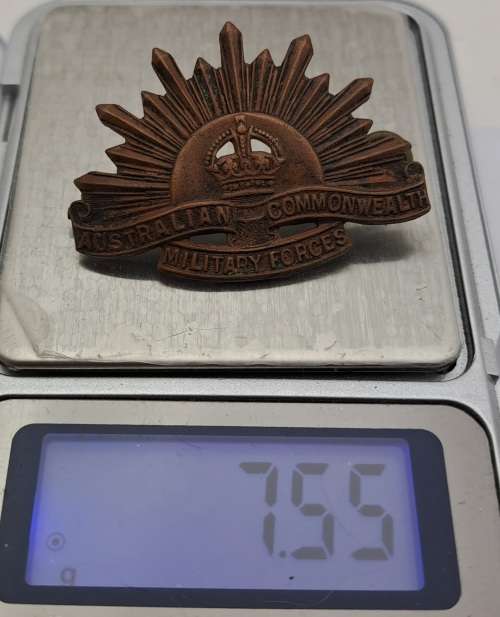 Vintage Australian Commonwealth Military Forces Badge 40x28mm