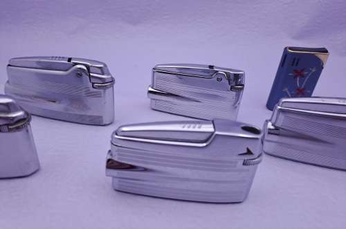 6 x Ronson Lighters (5x 1940/1950`s Varaflame Lighters) all need service or repairs