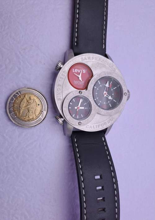 Large Face- Levi`s California watch -Japan movements working with 3 new batteries -Unused