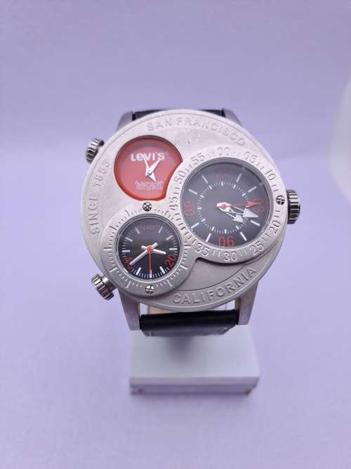 Large Face- Levi`s California watch -Japan movements working with 3 new batteries -Unused