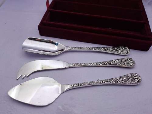 Set of 3 UNUSED Vintage Silver Art serving Utensils Silver Treasures By Goldinger -Boxed