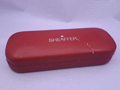 Pre-owned Vintage Sheaffer fountain pen in a Sheaffer Prelude case