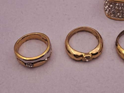 6 Pre-owned Ladies dress rings (Not Gold and not real Diaomds)