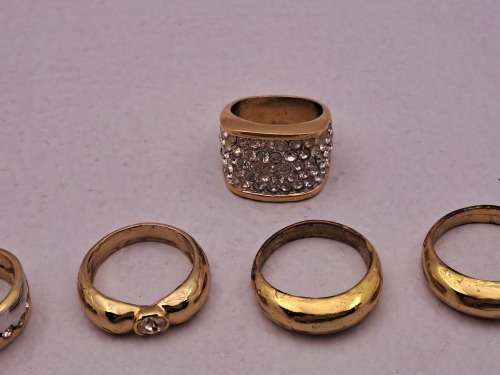 6 Pre-owned Ladies dress rings (Not Gold and not real Diaomds)