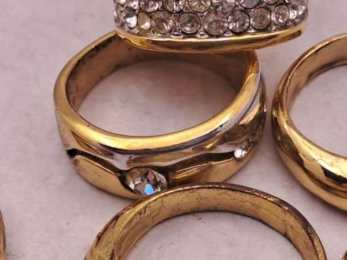 6 Pre-owned Ladies dress rings (Not Gold and not real Diaomds)