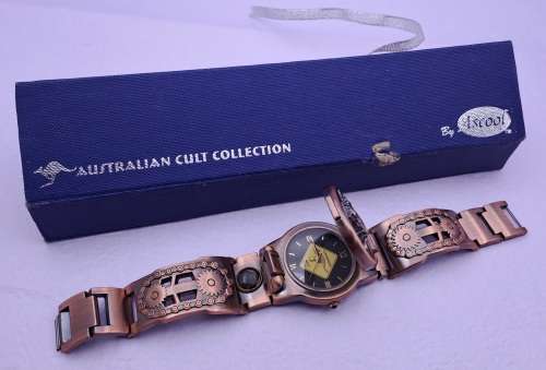 Australian Cult Collection Quartz watch- metal -flip cover -Unused in box by Iscool