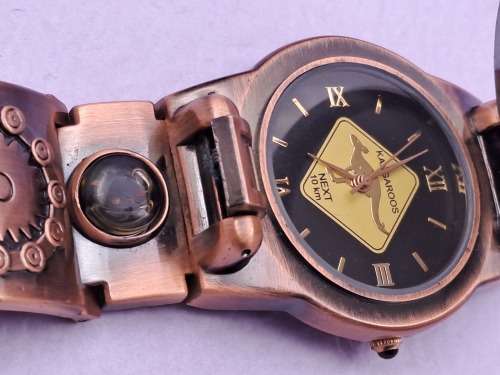 Australian Cult Collection Quartz watch- metal -flip cover -Unused in box by Iscool