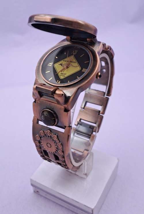 Australian Cult Collection Quartz watch- metal -flip cover -Unused in box by Iscool
