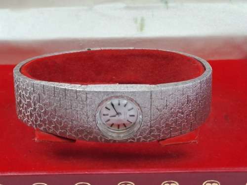 Vintage Girard Perregaux Ladies Manual wind watch -WORKING- in Box - SWISS
