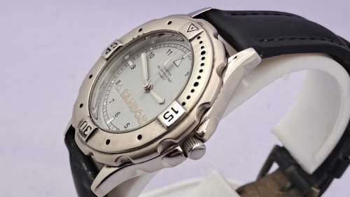 Vintage Sandoz 3 atm Quartz watch with Leather strap ..working (new Battery) original leather box