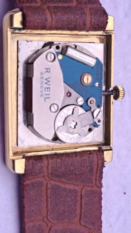 Vintage 18K Electroplated Gold Raymond Weil 9006 Geneve Quartz Swiss watch -working